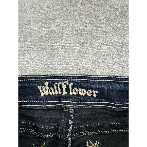 Wallflower womens pants size 11 blue denim distressed jeans pre owned - Picture 3 of 16